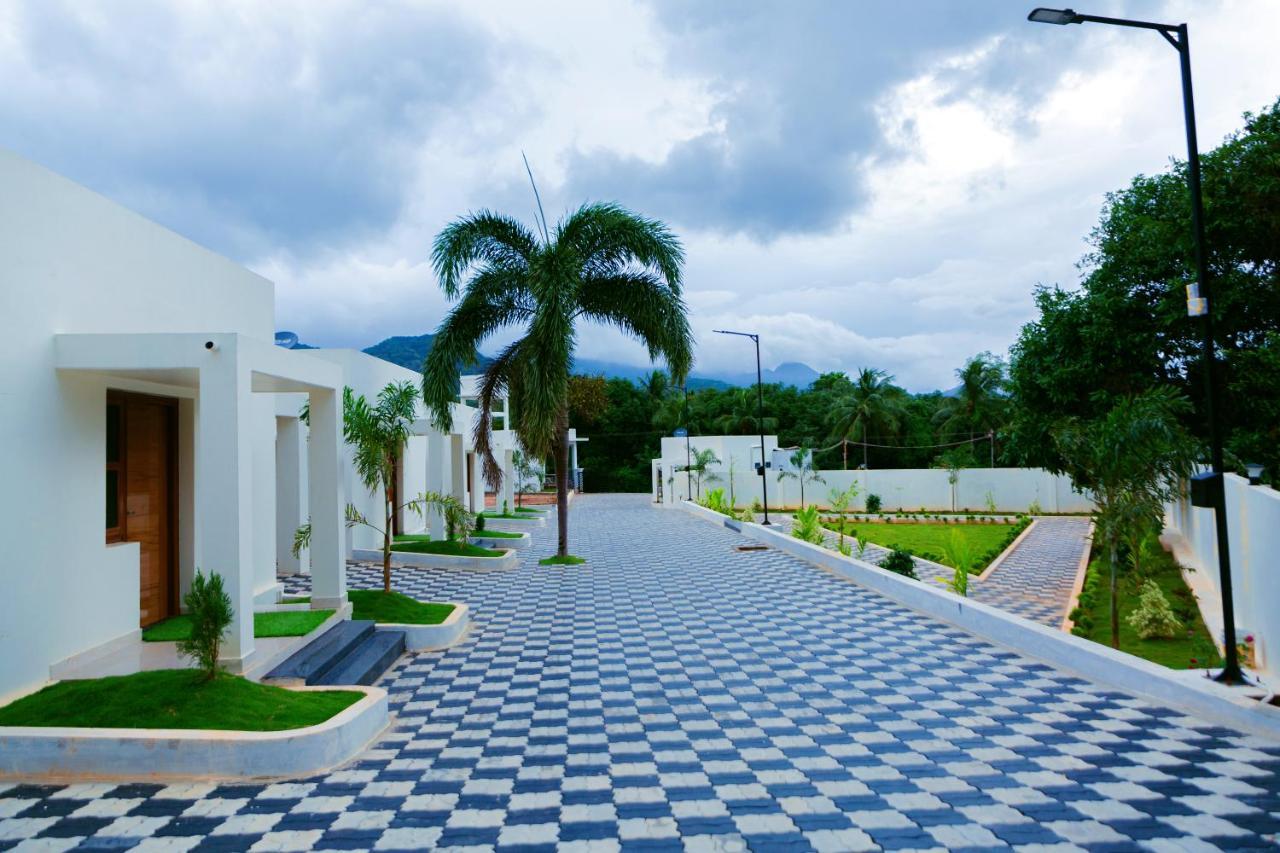 Westn Resorts Kuttālam Exteriör bild